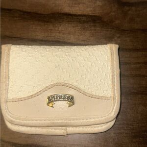 Empress Vintage Cream Wallet Organizer Snap Closure